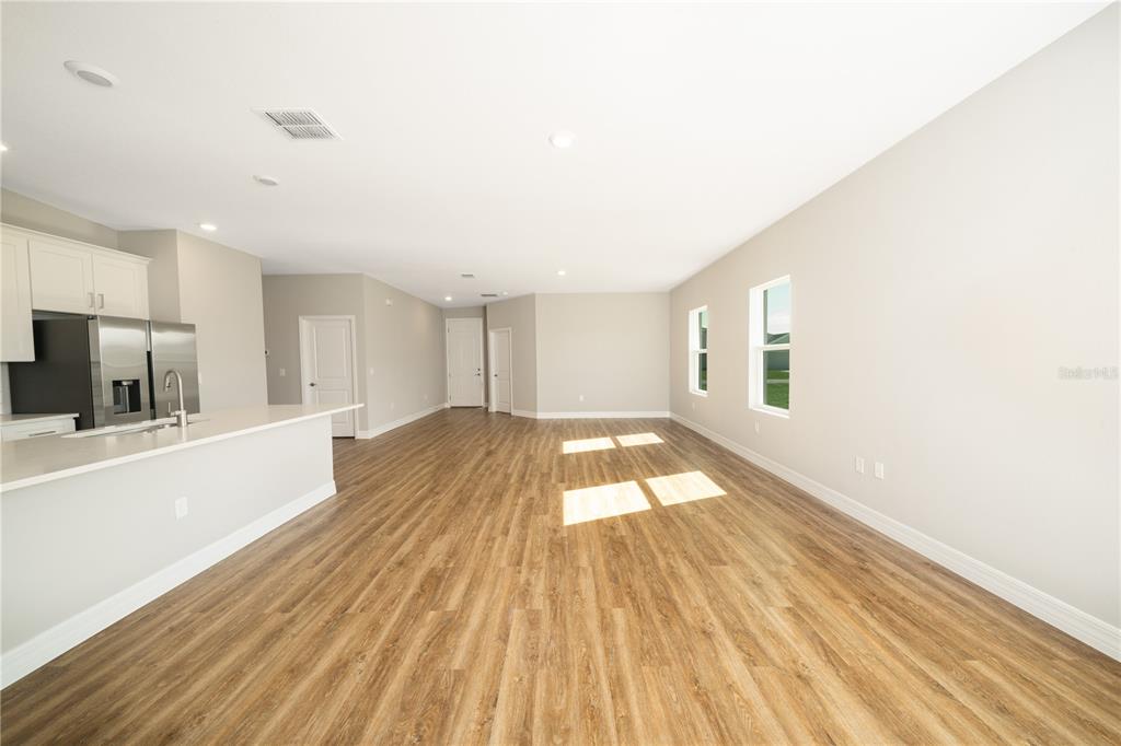 6137 Monegro Street Sebring, FL 33872 - Photo 6 of 24