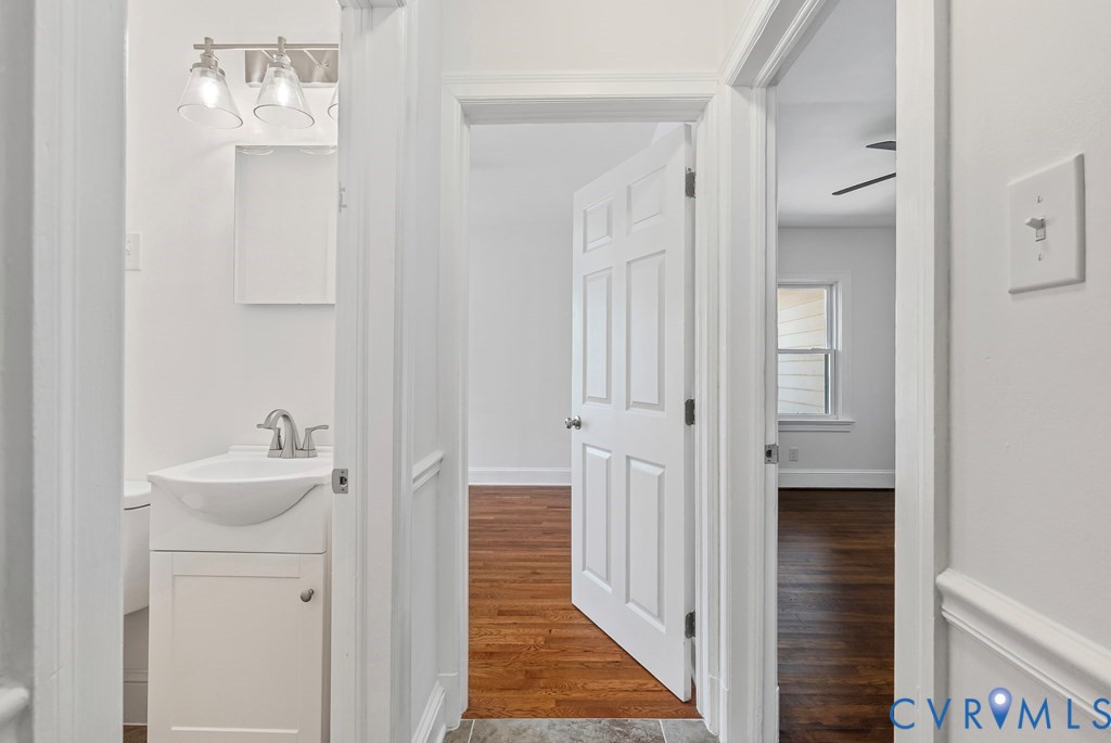 579 Stokes Road Farmville, VA 23901 - Photo 44 of 49 a bathroom with a sink