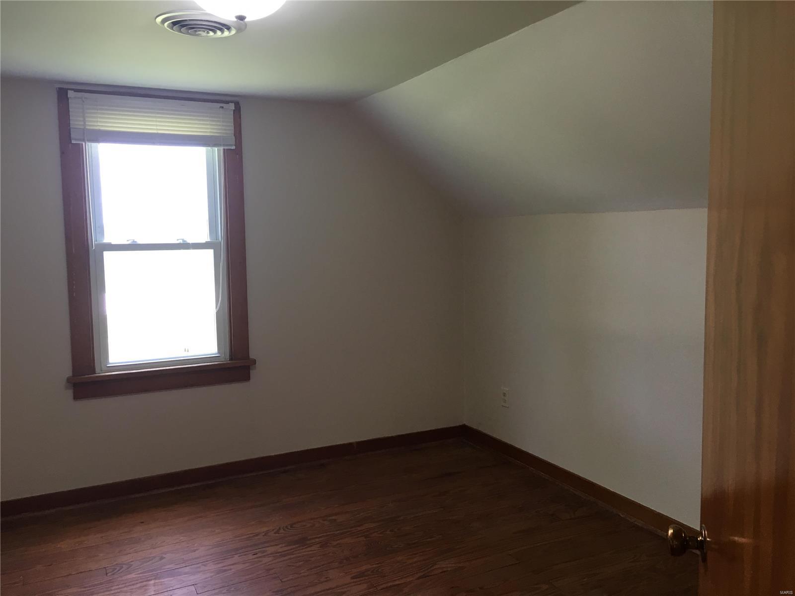11614 Pocahontas Road Marine, IL 62061 - Photo 22 of 38