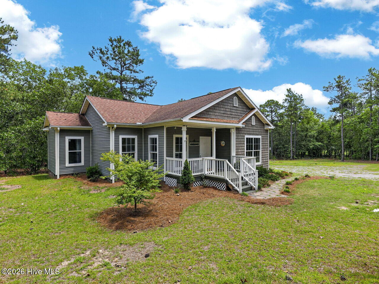 1030 Stubby Oaks Road Aberdeen, NC 28315 - Photo 3 of 49