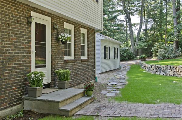 50 Meadowbrook Road Bedford, MA 01730 - Photo 23 of 29 Gallery Image 23