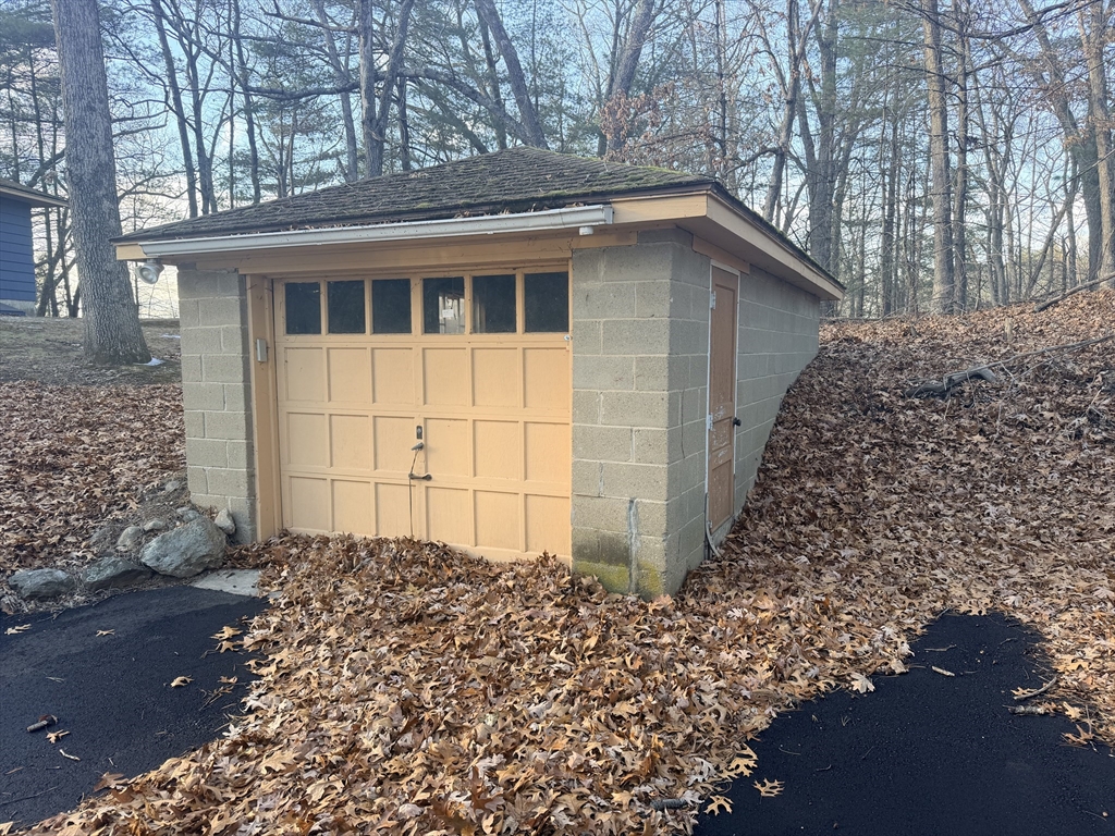 8 Molloy Road Georgetown, MA 01833 - Photo 15 of 20