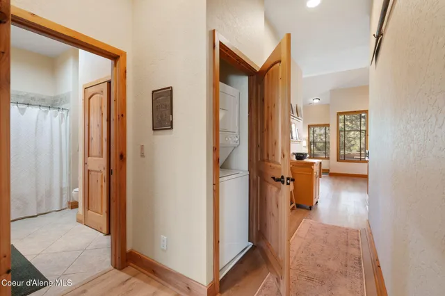 $695,000 | 507 Guthrie Place, Unit 303, Dover, ID 83825