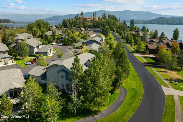 $695,000 | 507 Guthrie Place, Unit 303, Dover, ID 83825