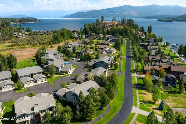 $695,000 | 507 Guthrie Place, Unit 303, Dover, ID 83825