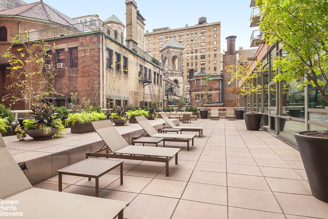 2373 Broadway, Unit 510/509 Manhattan, NY 10024 - Photo 5 of 9 a building outdoor space with patio furniture