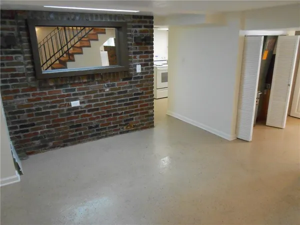 $2,000 | 1318 Oakridge Road, McDonald, PA 15057