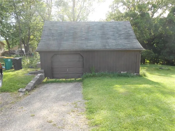 $2,000 | 1318 Oakridge Road, McDonald, PA 15057