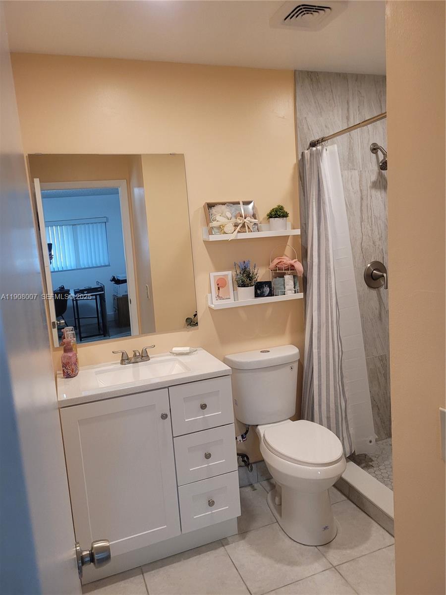 9503 West McNab Road, Unit 201 Tamarac, FL 33321 - Photo 22 of 35