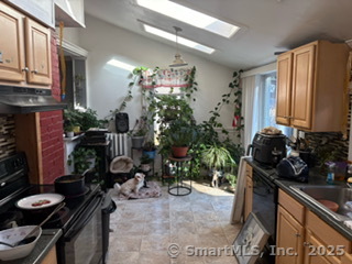 131 Converse Avenue Meriden, CT 06450 - Photo 15 of 18