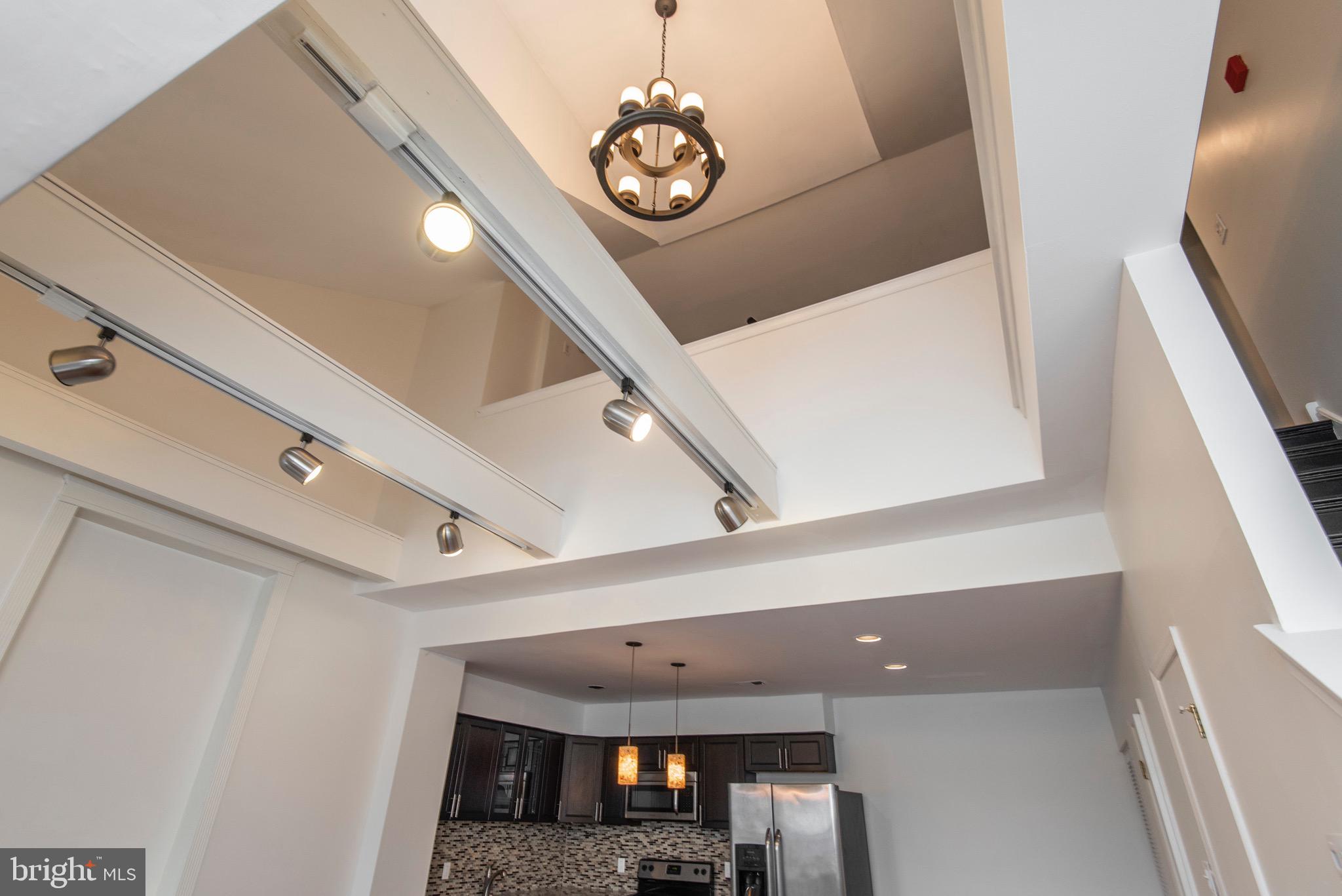 914 Spruce Street, Unit 15 Philadelphia, PA 19107 - Photo 14 of 27