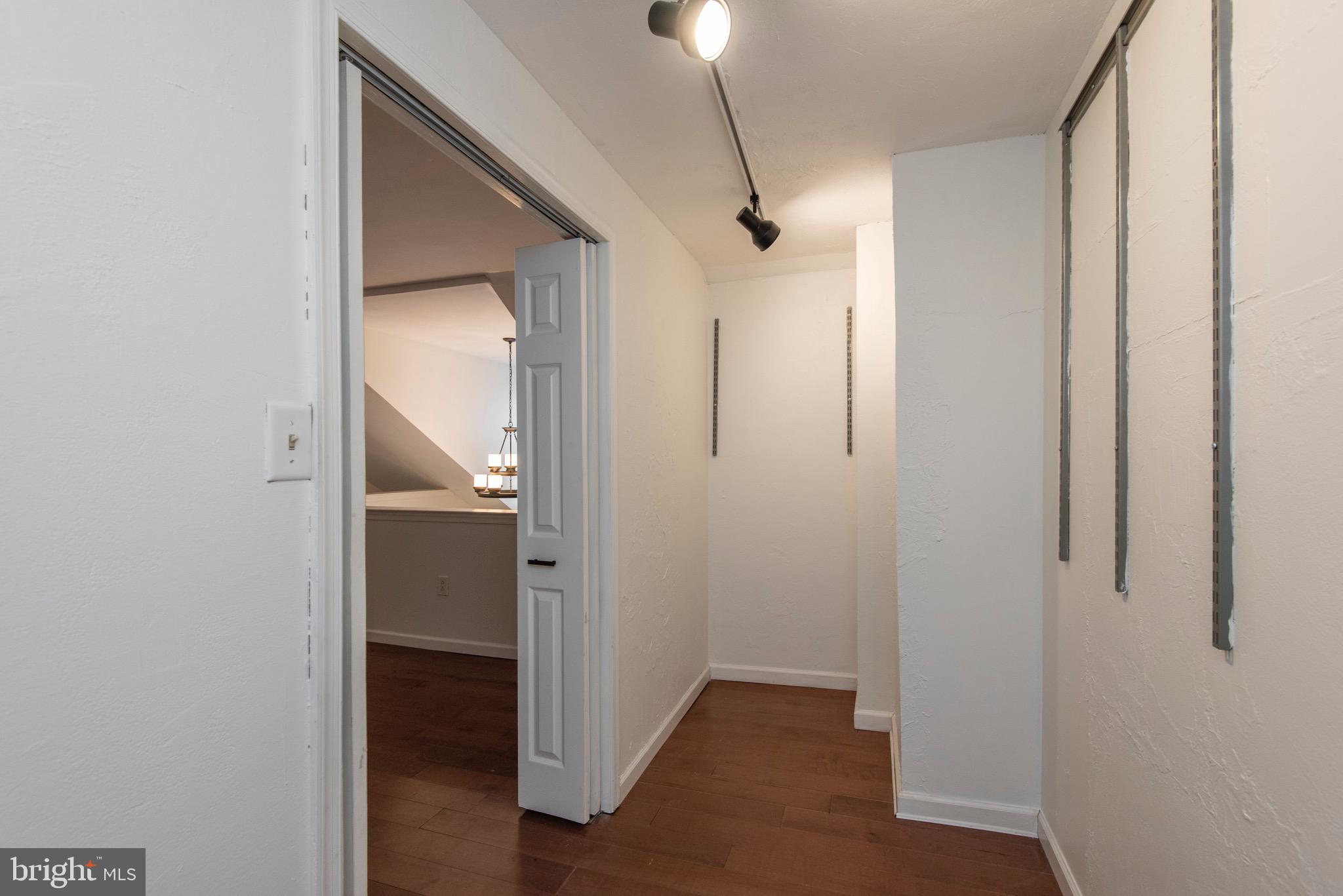 914 Spruce Street, Unit 15 Philadelphia, PA 19107 - Photo 17 of 27