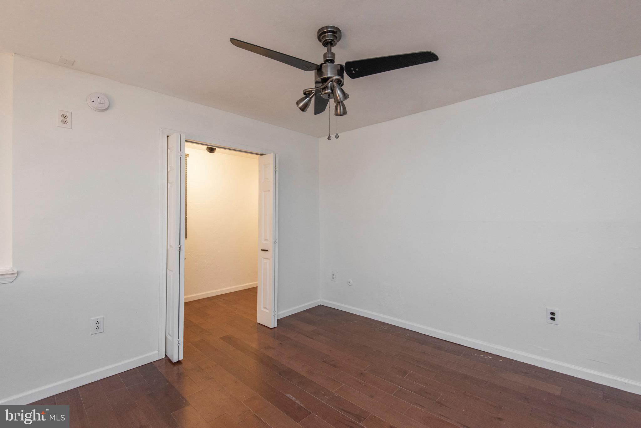 914 Spruce Street, Unit 15 Philadelphia, PA 19107 - Photo 18 of 27