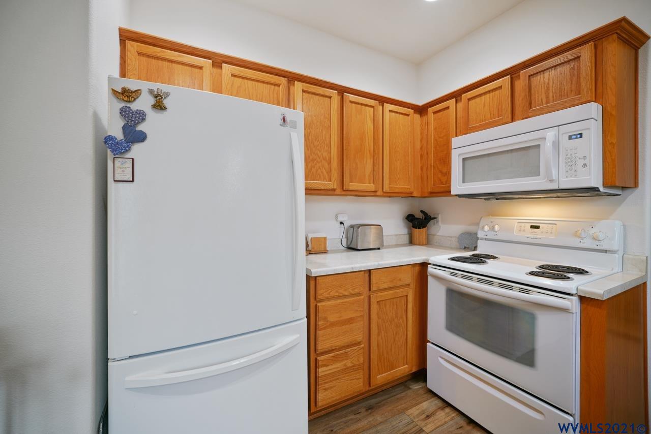 4952 Selway Street Northeast Salem, OR 97305 - Photo 17 of 42