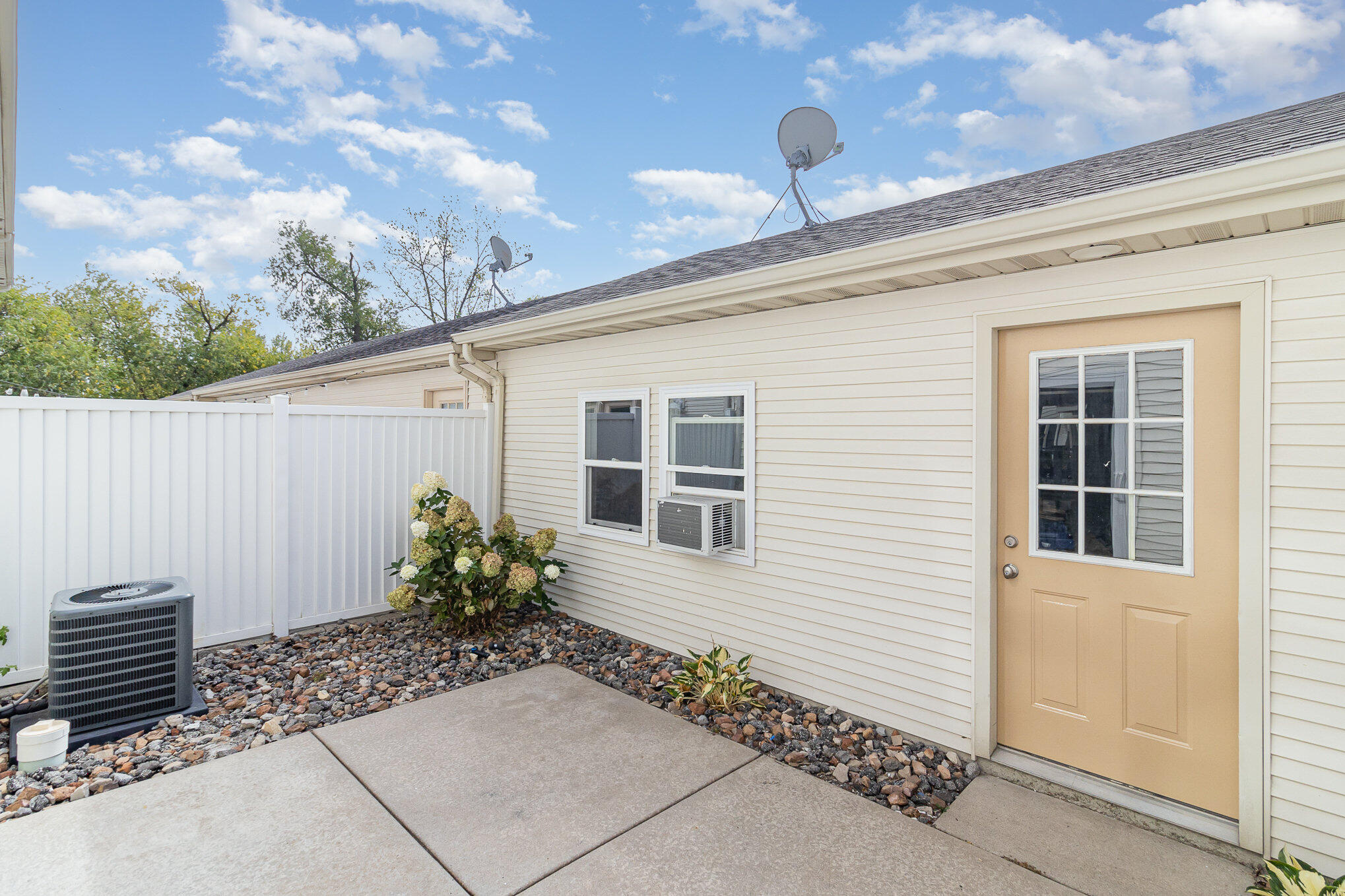 1815 Chestnut Lane Crown Point, IN 46307 - Photo 16 of 19 2038x1358