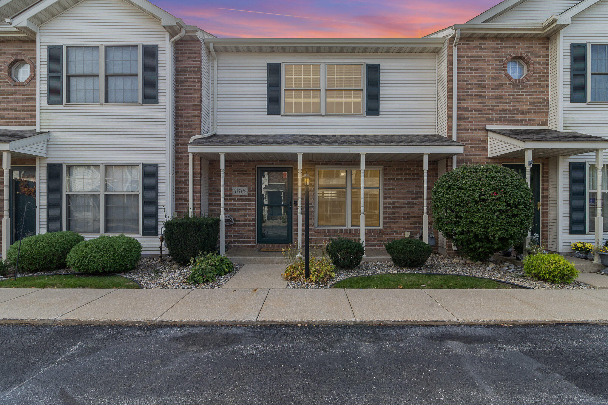 1815 Chestnut Lane Crown Point, IN 46307 - Photo 18 of 19 2038x1359