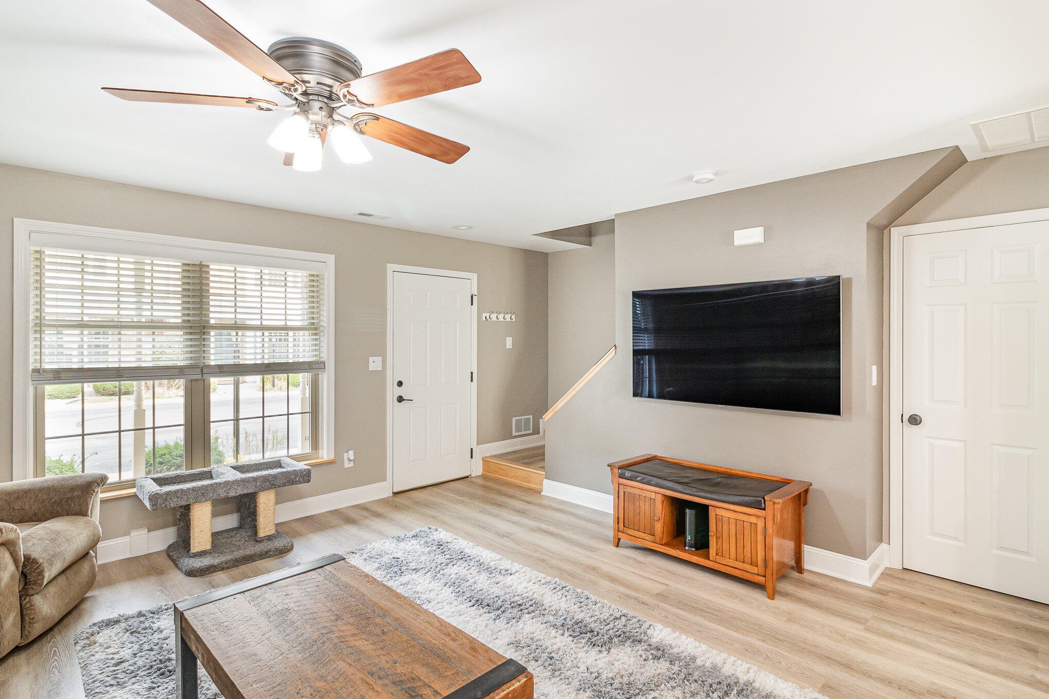 1815 Chestnut Lane Crown Point, IN 46307 - Photo 2 of 19 2038x1358