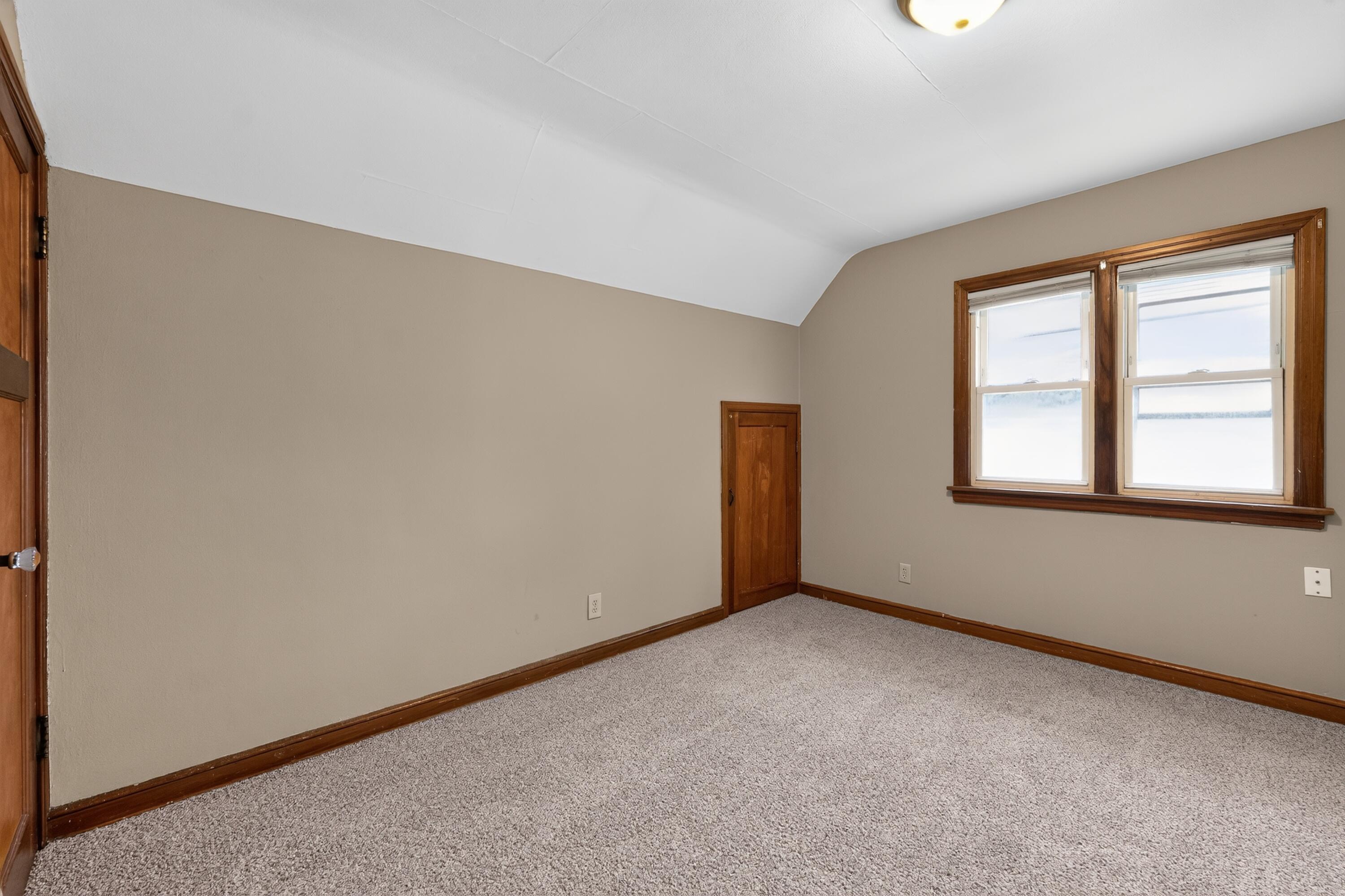 4109 North 39th Street Milwaukee, WI 53216 - Photo 27 of 37 27_4109_N_39th_St-Bedroom-8801