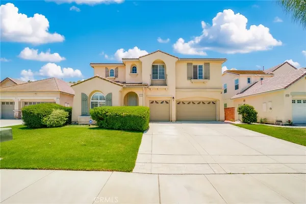 $999,000 | 14443 Sleepy Creek Drive, Eastvale, CA 92880