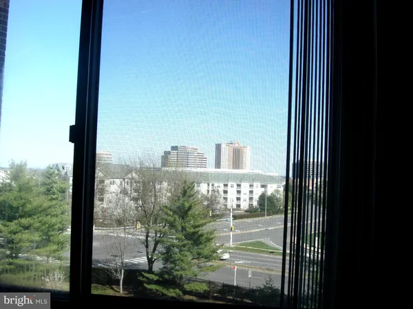 $2,400 | 8340 Greensboro Drive, Unit 516, McLean, VA 22102