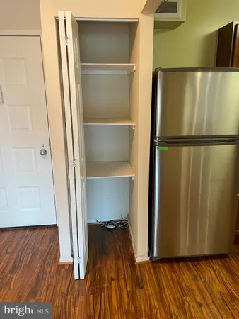 $2,400 | 8340 Greensboro Drive, Unit 516, McLean, VA 22102