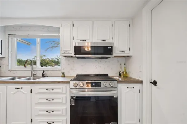 $435,000 | 425 Vandergrift Drive, Ocoee, FL 34761