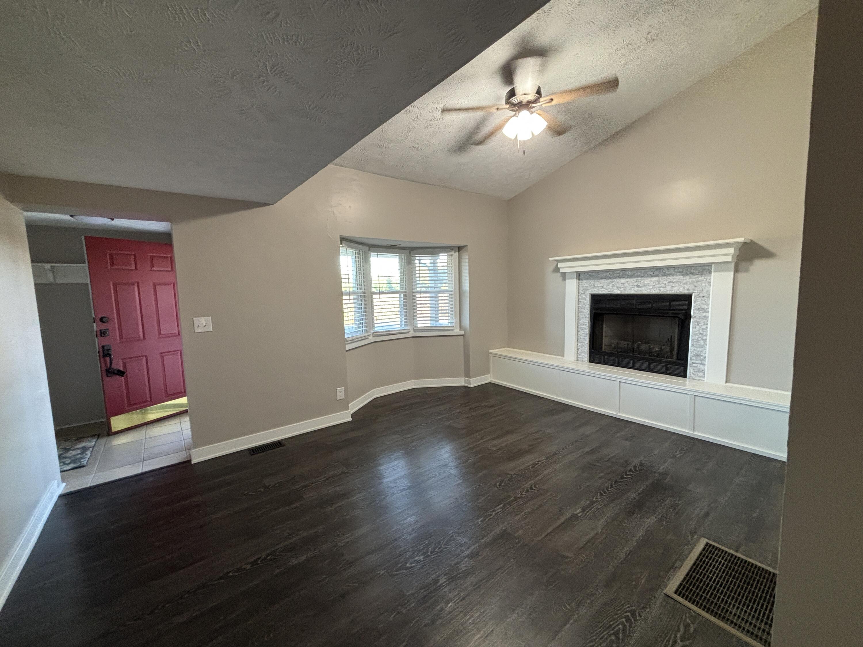 2800 Craig Road Springfield, OH 45502 - Photo 4 of 57