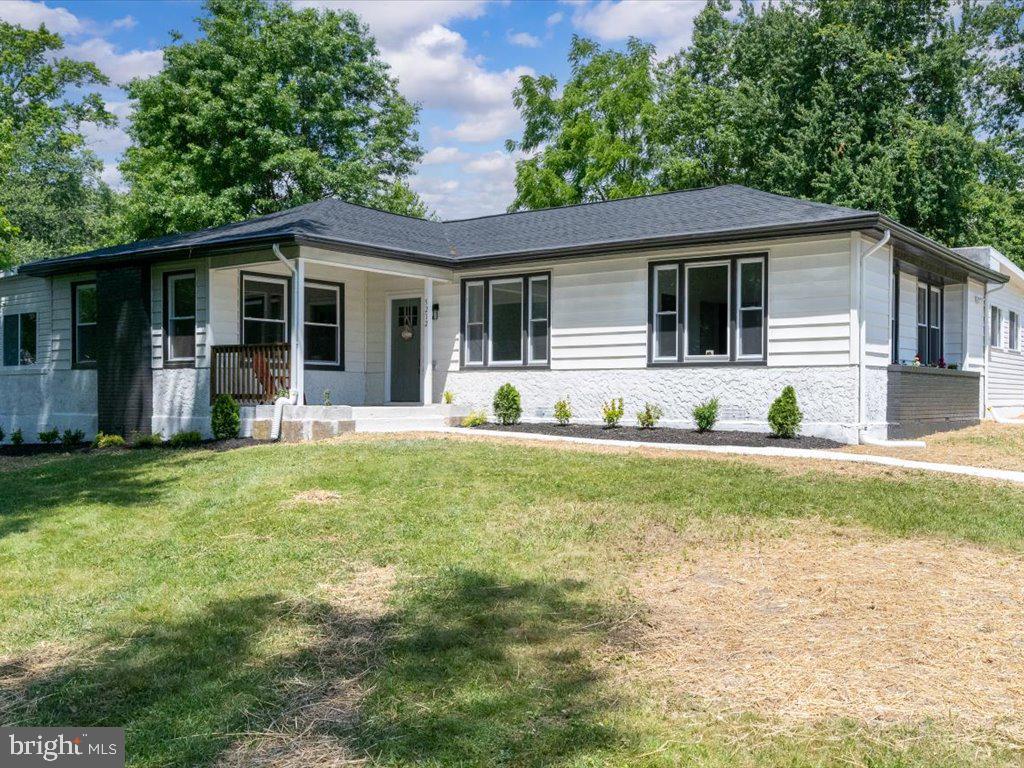 5212 Bush Street White Marsh, MD 21162 - Photo 43 of 49 Wide front yard with Driveway for multiple vehicle