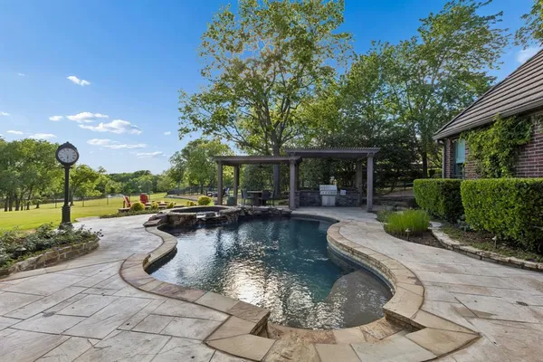 $1,500,000 | 115 Blue Heron Lane, Heath, TX 75032