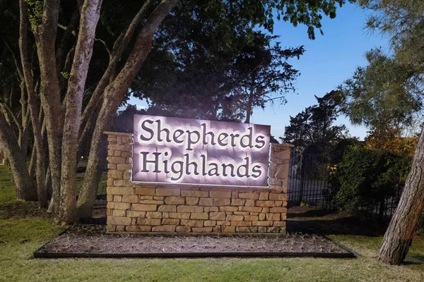 $1,500,000 | 115 Blue Heron Lane, Heath, TX 75032