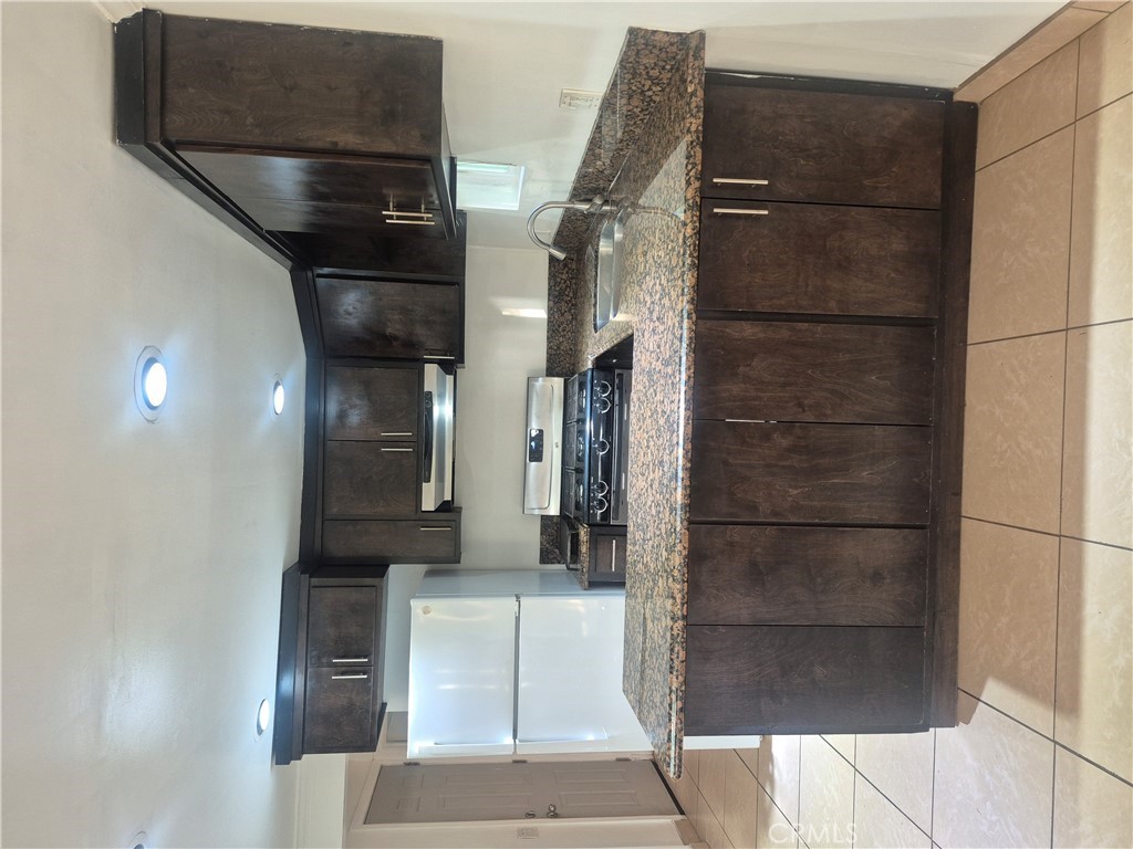 15080-15082 Roxford Street Sylmar, CA 91342 - Photo 4 of 8 Front View of Kitchen