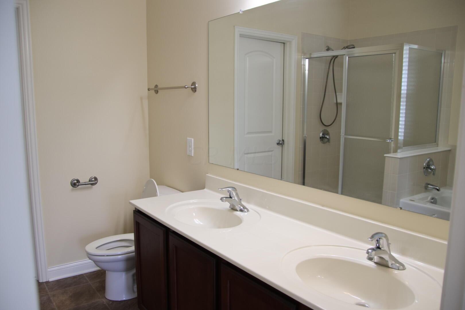 5817 Aderholt Road Dublin, OH 43016 - Photo 13 of 27 0U3A0035