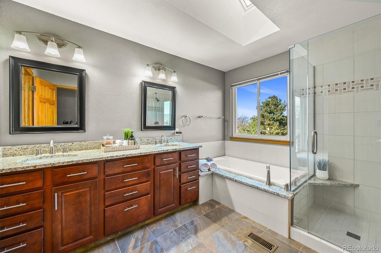 9931 South Spring Hill Place Highlands Ranch, CO 80129 - Photo 26 of 47 Gallery Image 26