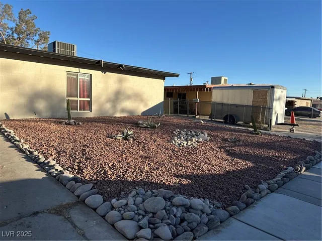 $1,695 | 2105 South 15th Street, Unit A, Las Vegas, NV 89104