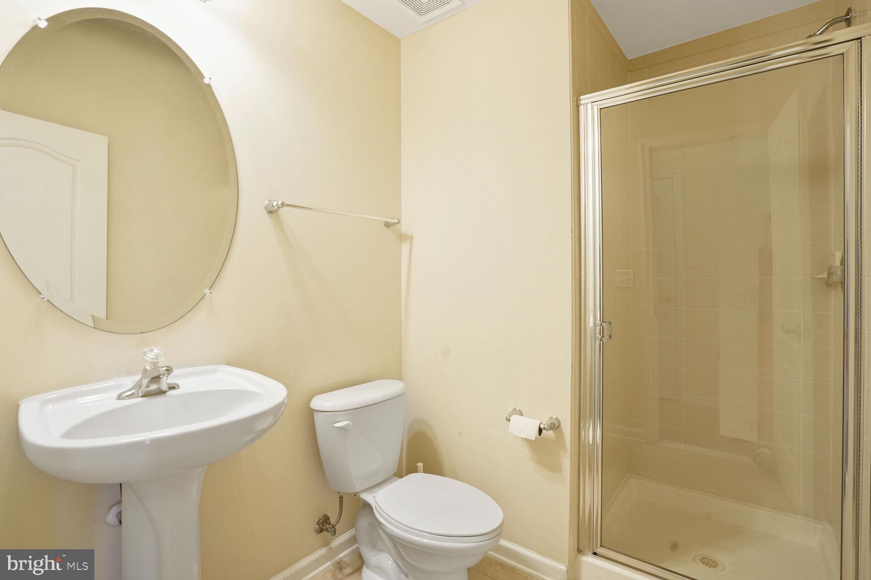 42777 Hay Road Ashburn, VA 20147 - Photo 19 of 21