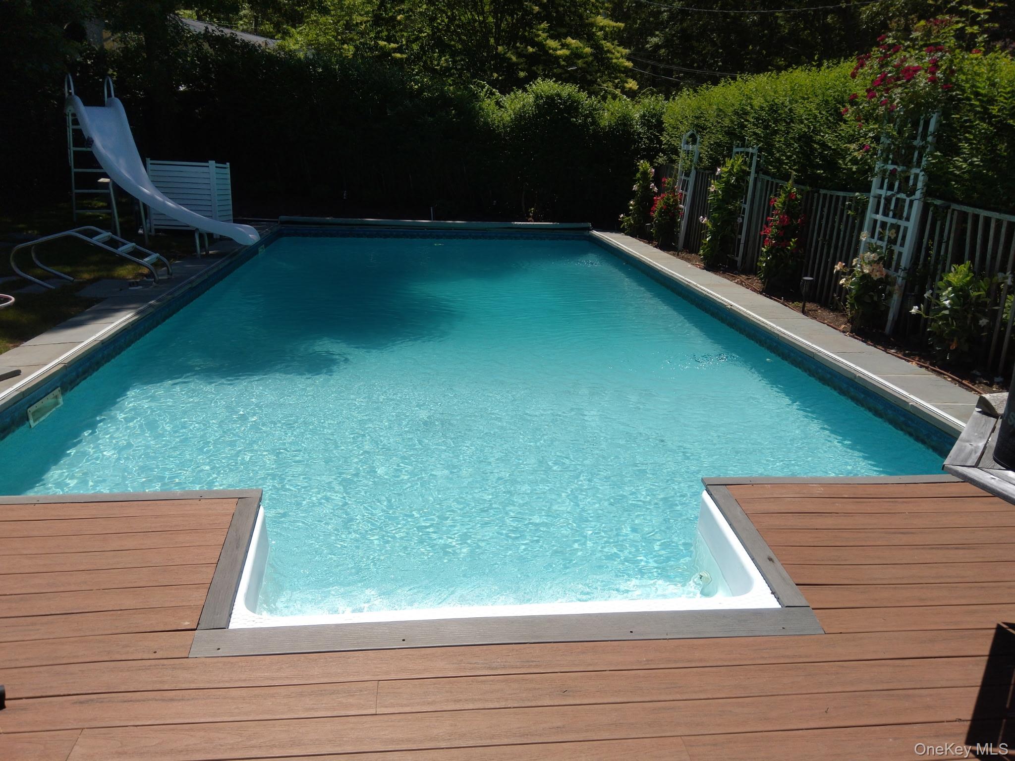 3748 Noyack Road Sag Harbor, NY 11963 - Photo 16 of 17