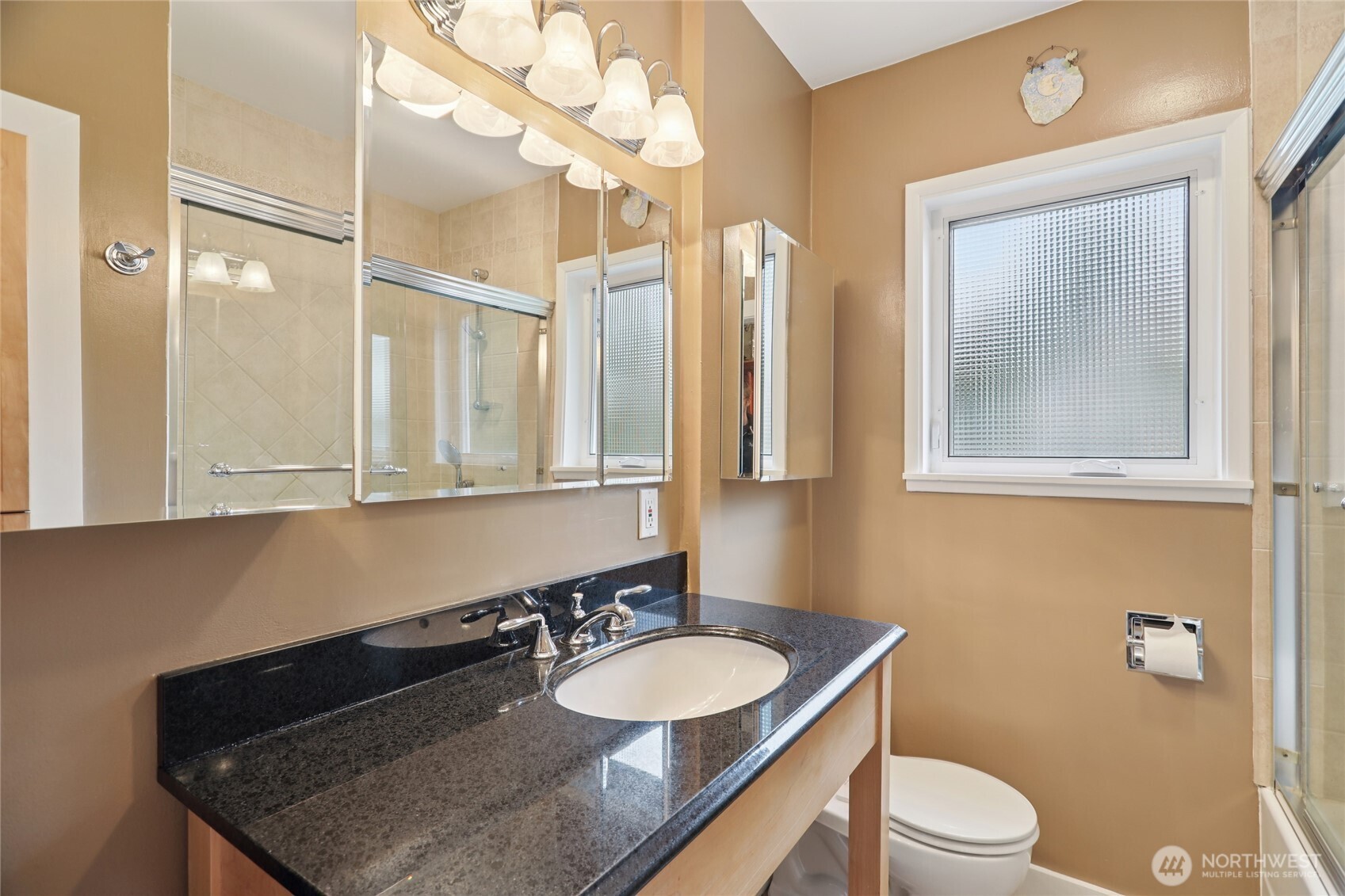 4012 1st Avenue Northwest Seattle, WA 98103 - Photo 14 of 35