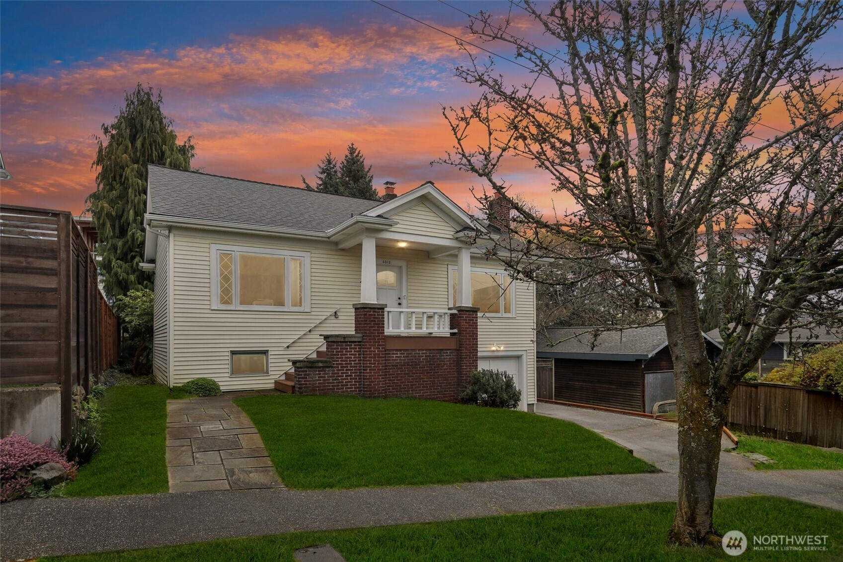 4012 1st Avenue Northwest Seattle, WA 98103 - Photo 2 of 35