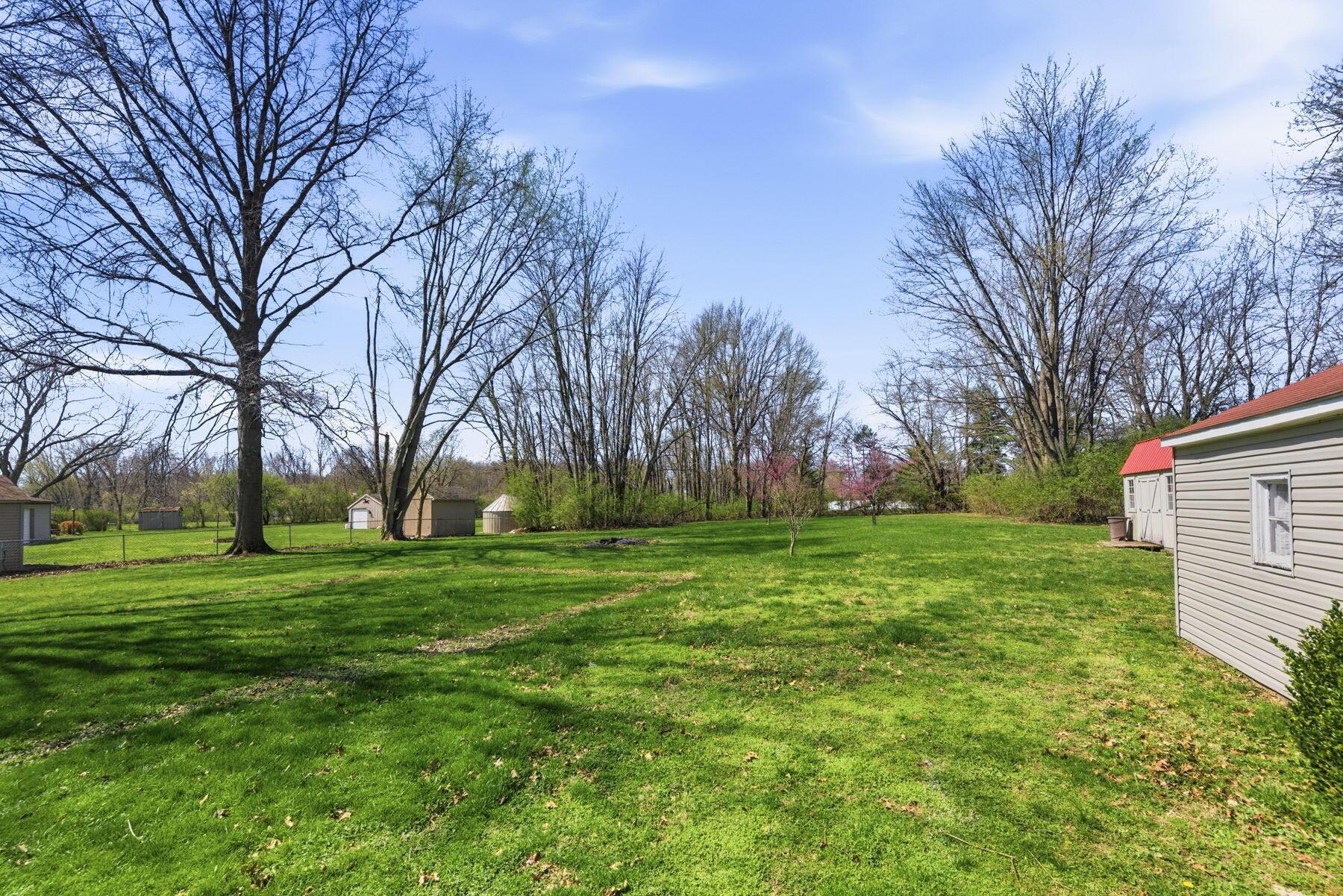 2113 Smeltzer Road Marion, OH 43302 - Photo 5 of 29 Back view