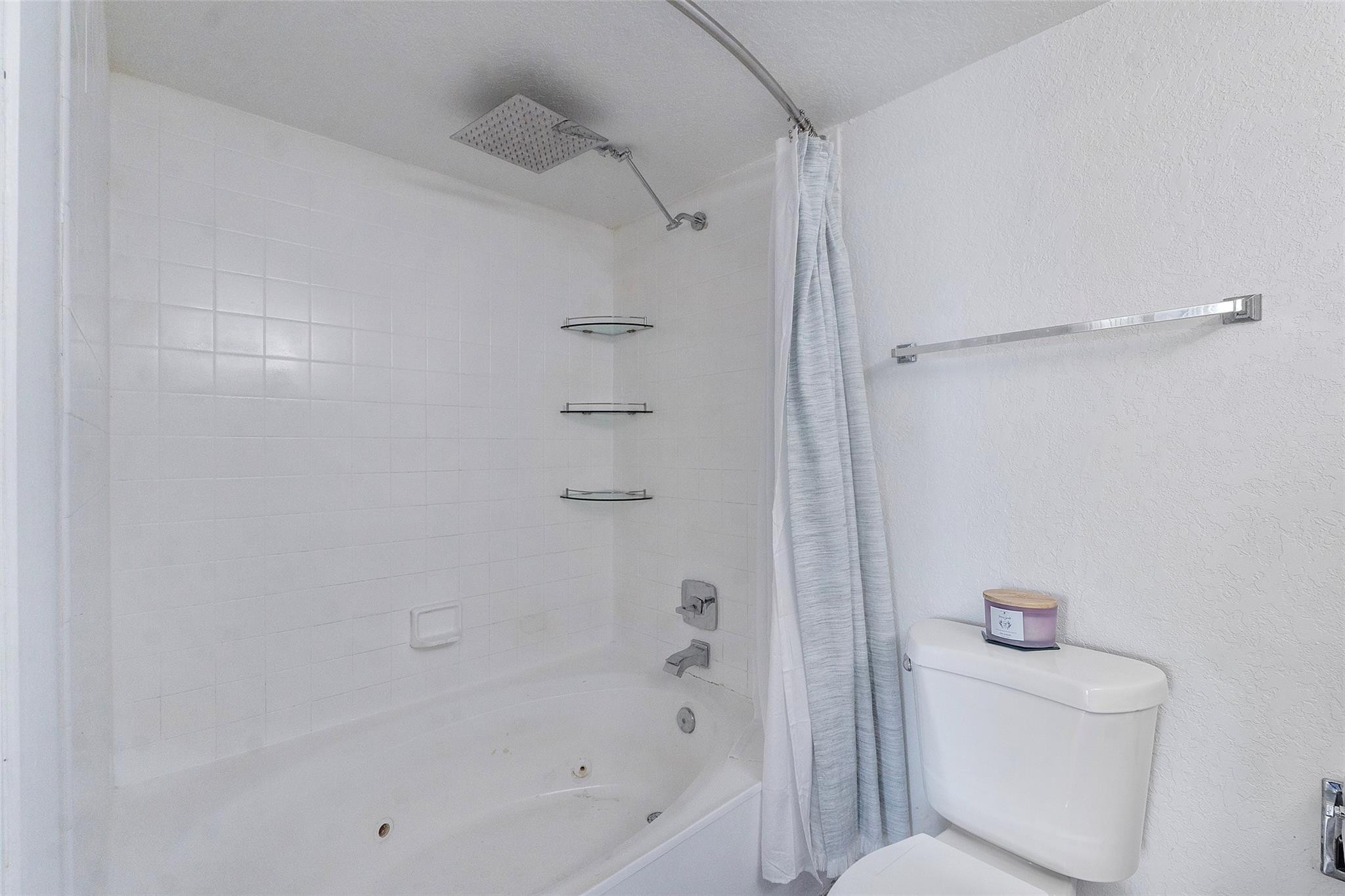 8273 Severn Drive, Unit C Boca Raton, FL 33433 - Photo 13 of 32 Photo 13