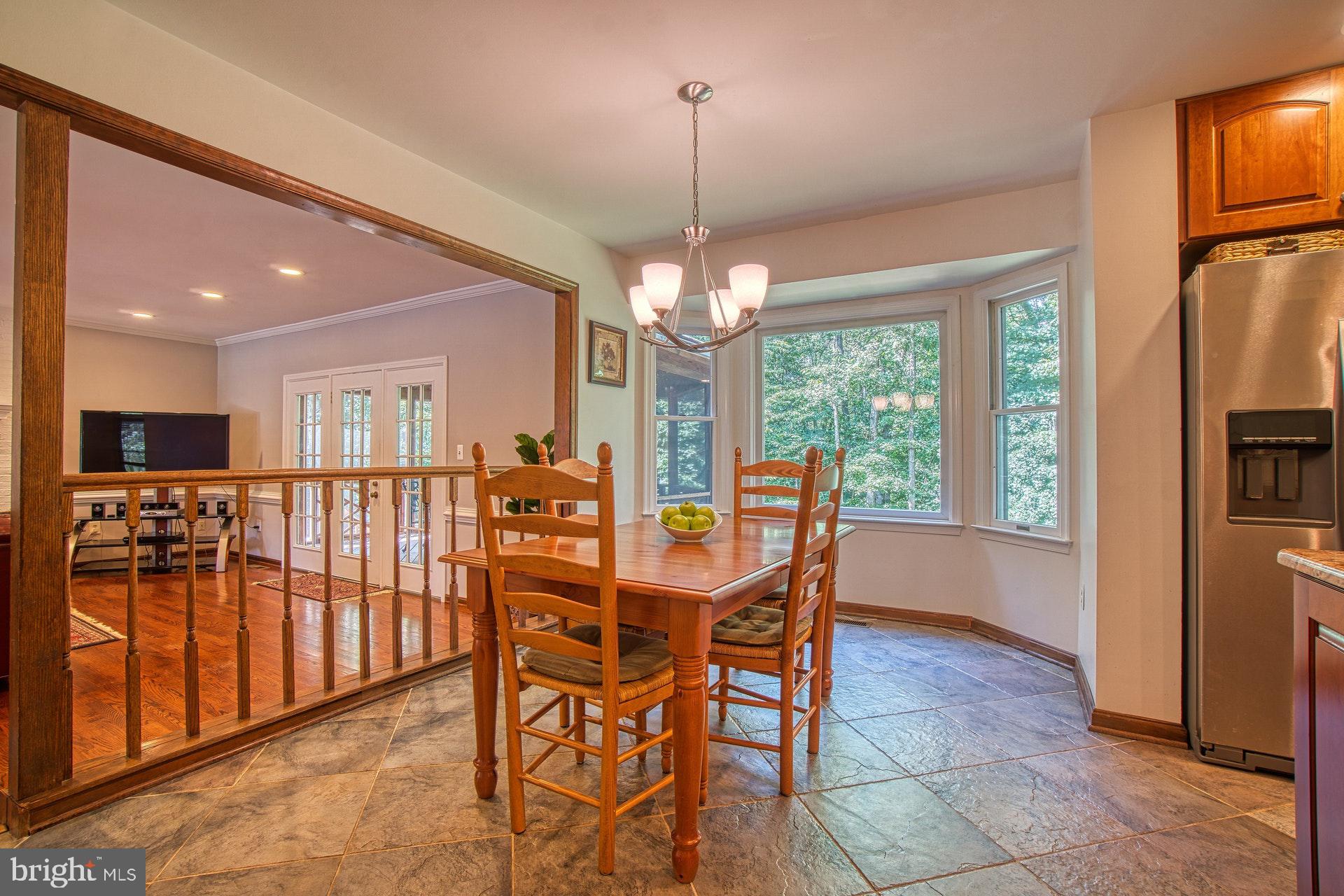 9312 Brian Run Lane Springfield, VA 22153 - Photo 13 of 42 Nice eat-in area