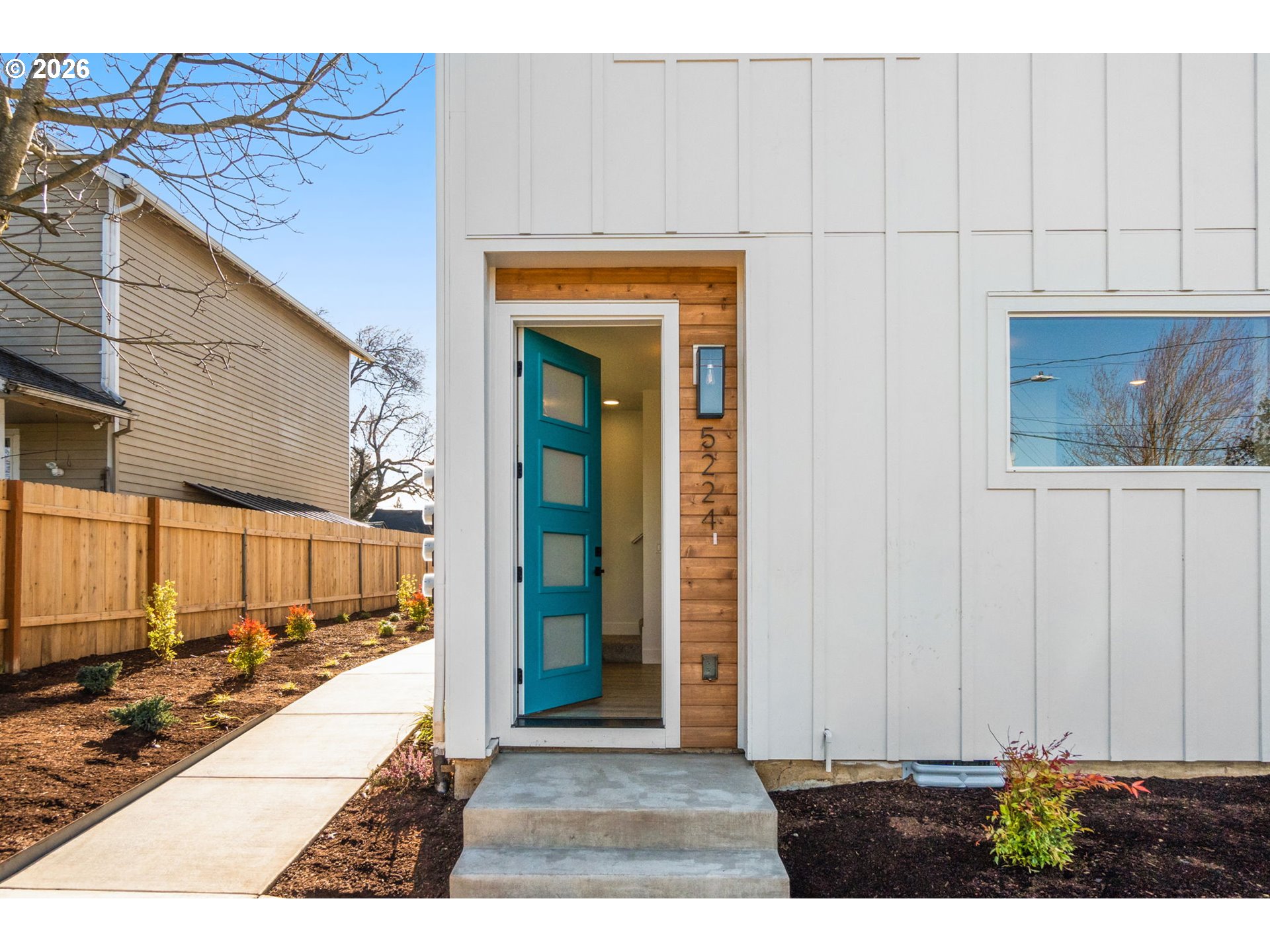 5224 Southeast Knapp Street Portland, OR 97206 - Photo 2 of 19