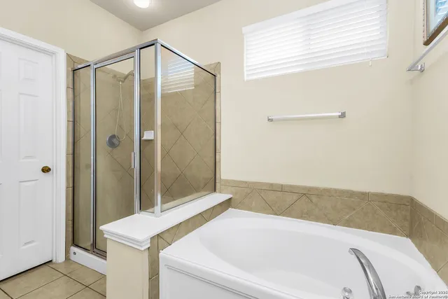 $480,000 | 23023 Fairway Bridge, San Antonio, TX 78258