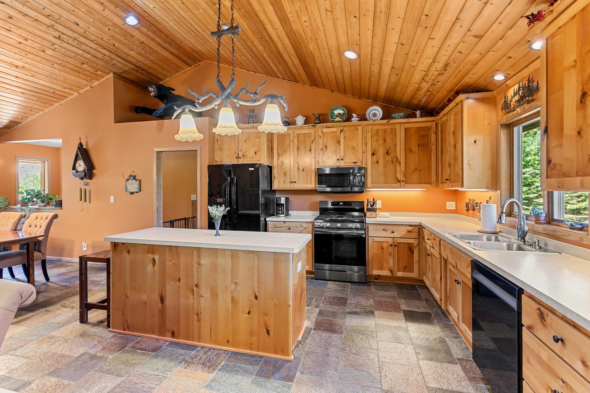 7135 Camp 3 Road Northeast Columbus, MN 55025 - Photo 5 of 58
