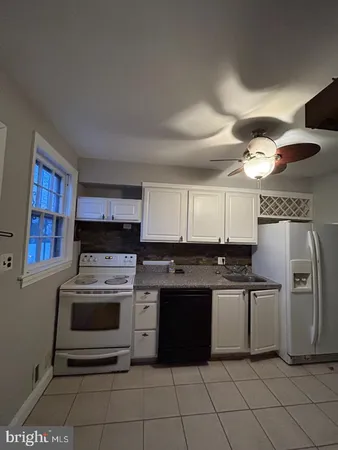 $2,850 | 2707 Fairlawn Street, Temple Hills, MD 20748
