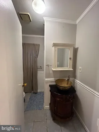 $2,850 | 2707 Fairlawn Street, Temple Hills, MD 20748