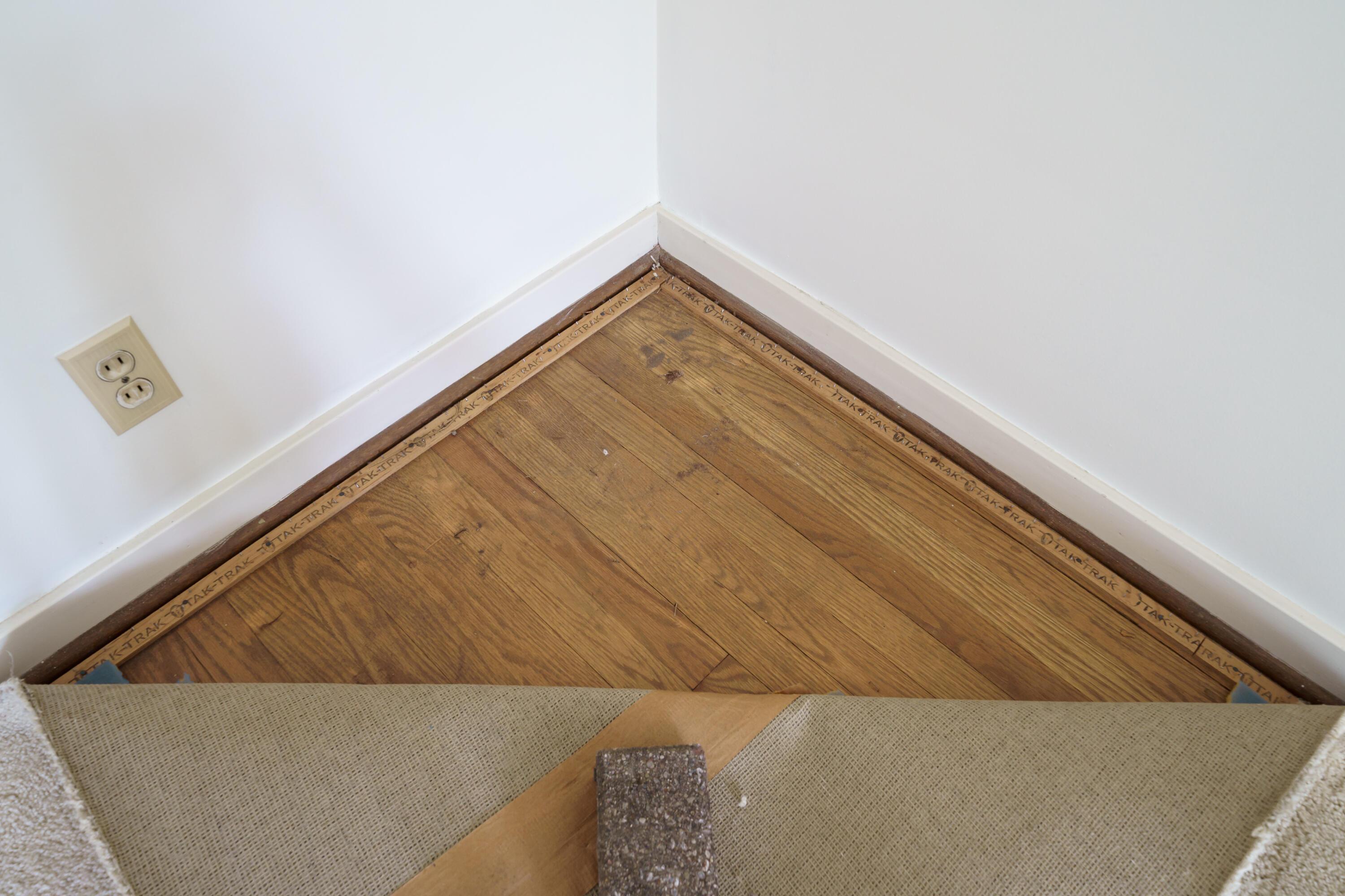 160 Nottingham Road Columbus, OH 43214 - Photo 11 of 20 BEAUTIFUL original hardwood floors under the carpet throughout home