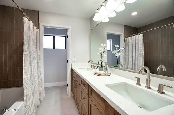 $879,000 | 1824 North Acacia Circle, Mesa, AZ 85213