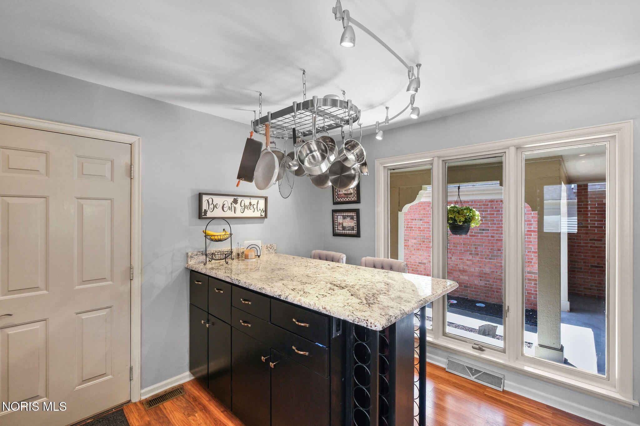 29241 Bates Road Perrysburg, OH 43551 - Photo 18 of 49 Gallery Image 18