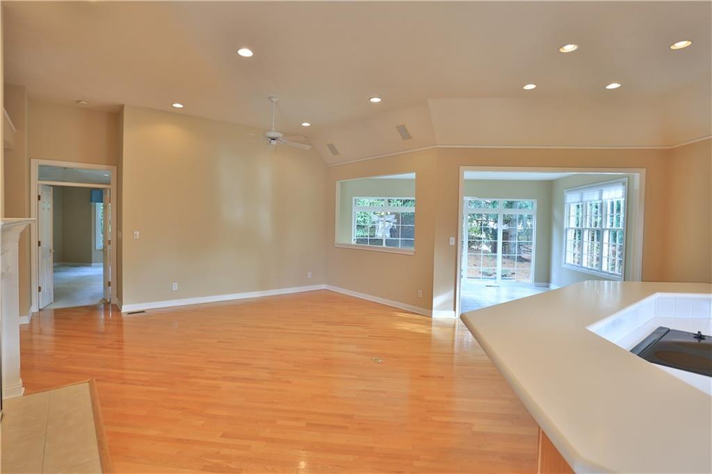 11079 Innisbrooke Lane Fishers, IN 46037 - Photo 5 of 16 Gallery Image 5